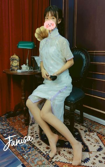两个小婕子交换_4K手机在线观看
