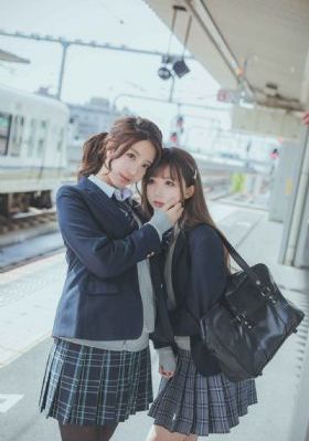 美女胸免费视频网站_BD英语免费观看韩国